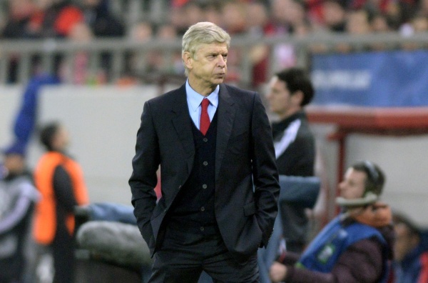 Wenger: Musimy kupić napastnika Wenger: Musimy kupić napastnika