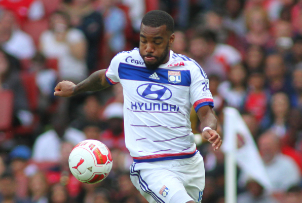 Lyon odrzucił ofertę za Lacazette'a Lyon odrzucił ofertę za Lacazette'a