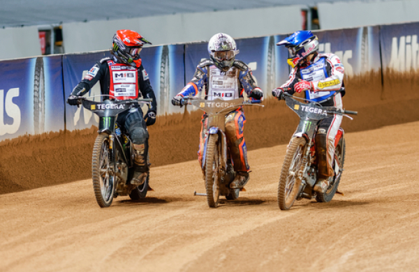 Żużel: Pieszczek najlepszy w Krośnie, Suchecki i Buczkowski na podium Żużel: Pieszczek najlepszy w Krośnie, Suchecki i Buczkowski na podium