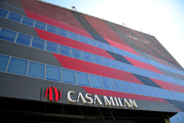 Milan przedłużył umowy z trzema piłkarzami Milan przedłużył umowy z trzema piłkarzami