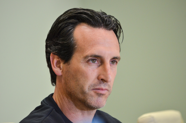 Unai Emery zostaje w Sevilli. "Jest szalony na punkcie futbolu" Unai Emery zostaje w Sevilli. "Jest szalony na punkcie futbolu"