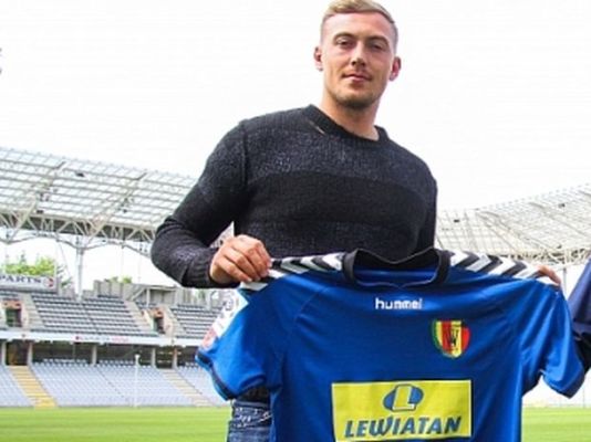 Gostomski podpisał kontrakt z Koroną Kielce Gostomski podpisał kontrakt z Koroną Kielce