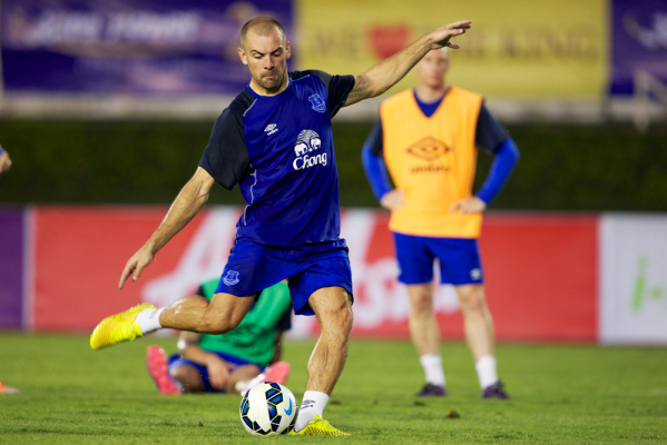 Gibson przedłużył kontrakt z Evertonem Gibson przedłużył kontrakt z Evertonem