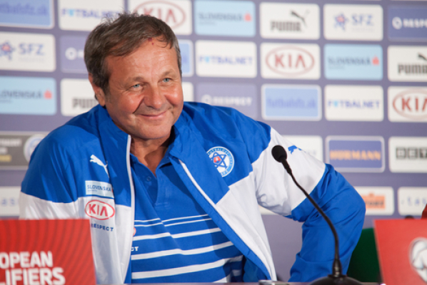 Trener Słowacji: Walia to nie tylko Bale Trener Słowacji: Walia to nie tylko Bale