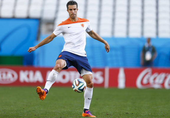 Van Persie wróci do Anglii? Są pierwsi chętni Van Persie wróci do Anglii? Są pierwsi chętni
