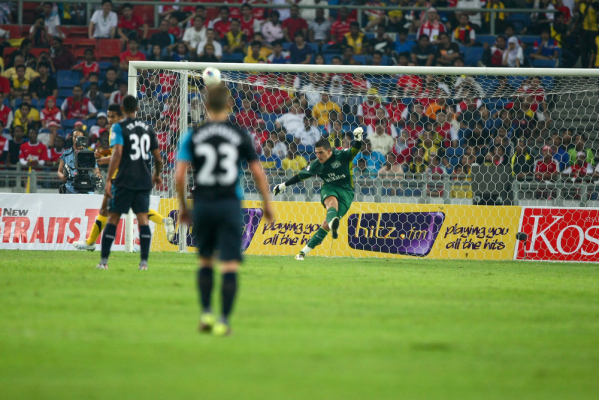 Mannone podpisał nowy kontrakt z Sunderlandem Mannone podpisał nowy kontrakt z Sunderlandem