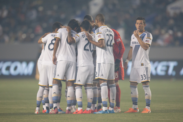 Keane wraz z Gerrardem zapewniają wygraną LA Galaxy Keane wraz z Gerrardem zapewniają wygraną LA Galaxy
