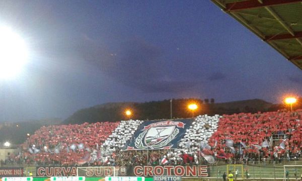 Pomocnik wzmocni beniaminka Serie A Pomocnik wzmocni beniaminka Serie A