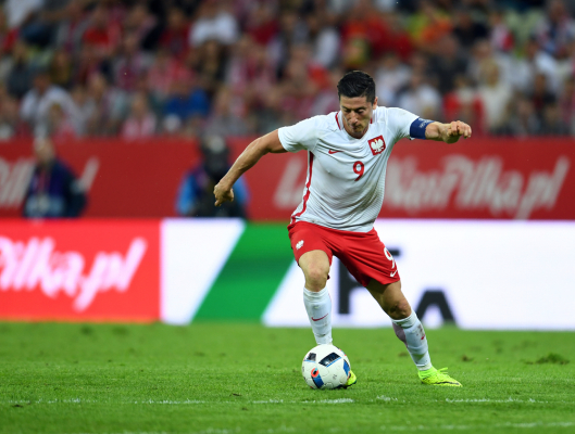 Lewandowski w jedenastce rozczarowań EURO 2016 według portalu squawka.com Lewandowski w jedenastce rozczarowań EURO 2016 według portalu squawka.com