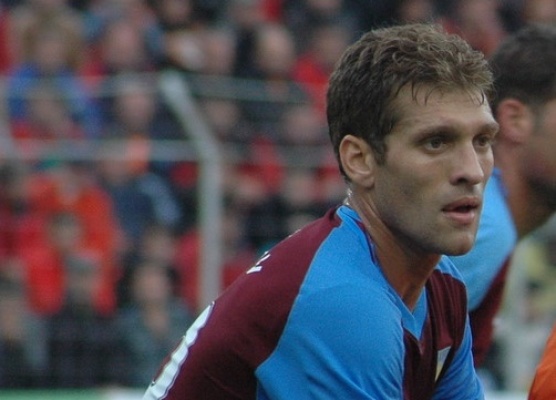 Petrov wrócił do gry po ponad czterech latach Petrov wrócił do gry po ponad czterech latach