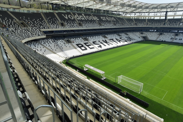 Bramkarz Deportivo przenosi się do Besiktasu Bramkarz Deportivo przenosi się do Besiktasu