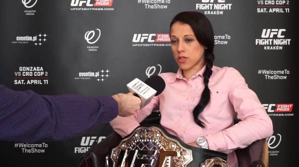 Jędrzejczyk w pierwszej dziesiątce rankingu UFC bez podziału na kategorie wagowe Jędrzejczyk w pierwszej dziesiątce rankingu UFC bez podziału na kategorie wagowe