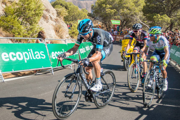 TdF: Dumoulin wygrał etap, Froome liderem TdF: Dumoulin wygrał etap, Froome liderem