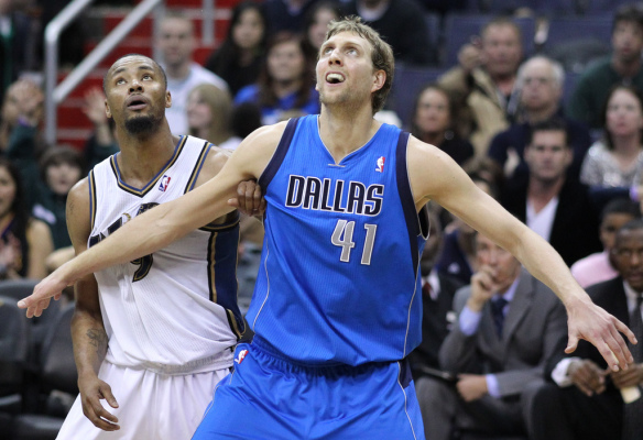 NBA: Dirk Nowitzki podpisał nowy kontrakt z Dallas NBA: Dirk Nowitzki podpisał nowy kontrakt z Dallas