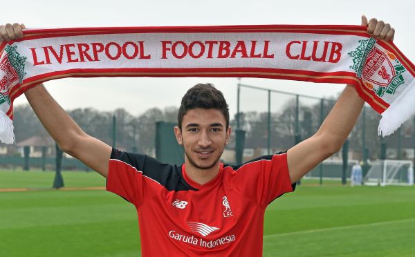 Pomocnik Liverpoolu z kontuzją głowy Pomocnik Liverpoolu z kontuzją głowy