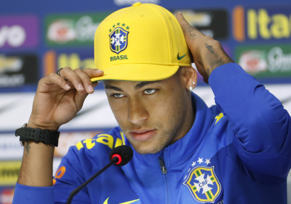 Rivaldo: Neymar póki co wciąż ustępuje Messiemu i Ronaldo, ale wkrótce będzie najlepszy na świecie Rivaldo: Neymar póki co wciąż ustępuje Messiemu i Ronaldo, ale wkrótce będzie najlepszy na świecie