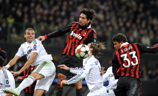 Marco Borriello apastnikiem Cagliari Calcio Marco Borriello apastnikiem Cagliari Calcio