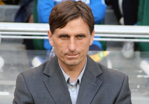 Brosz przed meczem z Legią: Chcemy sprawić niespodziankę Brosz przed meczem z Legią: Chcemy sprawić niespodziankę