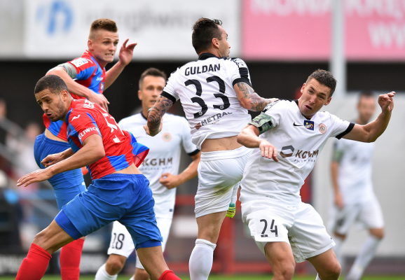 Ekstraklasa: Bezbramkowy remis w Gliwicach Ekstraklasa: Bezbramkowy remis w Gliwicach