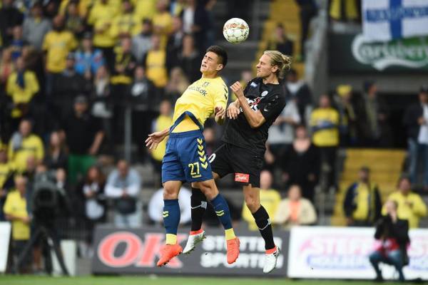 Dania: Gol Kamila Wilczka dla Broendby Dania: Gol Kamila Wilczka dla Broendby