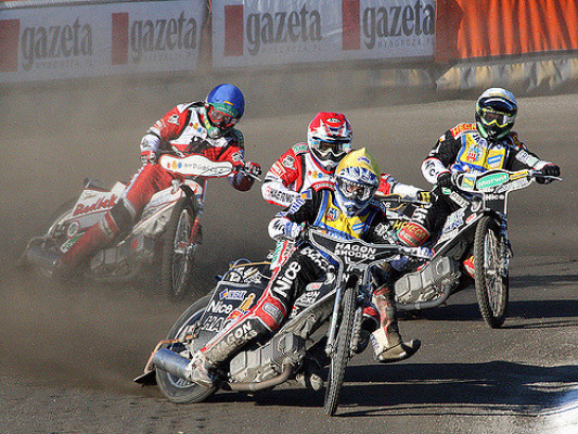PGE Ekstraliga: Falubaz wygrał lubuskie derby w Gorzowie PGE Ekstraliga: Falubaz wygrał lubuskie derby w Gorzowie