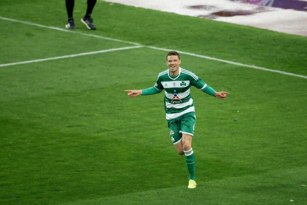Panathinaikos wygrywa z Brondby, goście kończyli mecz w "dziewiątkę". Panathinaikos wygrywa z Brondby, goście kończyli mecz w "dziewiątkę".