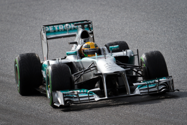 F1: Hamilton z nowym silnikiem na GP Włoch F1: Hamilton z nowym silnikiem na GP Włoch