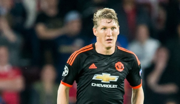 Bardzo małe szanse Bastiana Schweinsteigera na występy w Manchesterze United Bardzo małe szanse Bastiana Schweinsteigera na występy w Manchesterze United