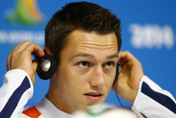 Stefan de Vrij odejdzie z Lazio? Holender może trafić do Anglii Stefan de Vrij odejdzie z Lazio? Holender może trafić do Anglii