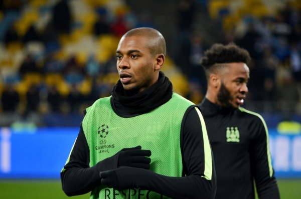 Fernandinho dłużej w Manchesterze City Fernandinho dłużej w Manchesterze City