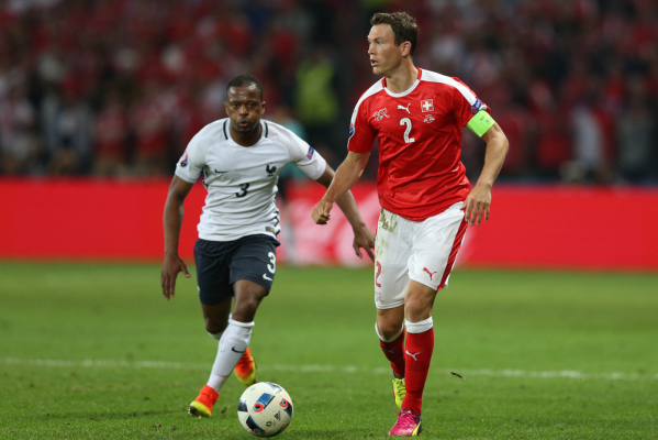 Stephan Lichtsteiner na celowniku Barcelony? Stephan Lichtsteiner na celowniku Barcelony?