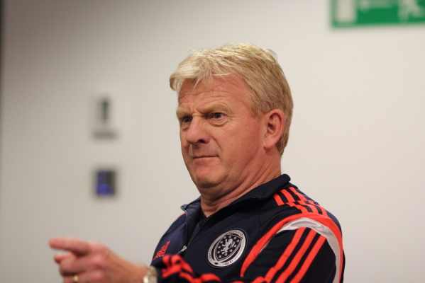 Strachan pozostanie selekcjonerem Szkocji Strachan pozostanie selekcjonerem Szkocji