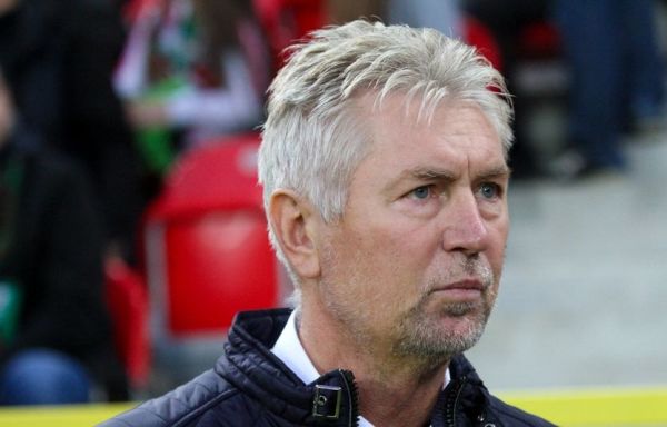 Miał trenować w Azji, wybrał Podbeskidzie Miał trenować w Azji, wybrał Podbeskidzie