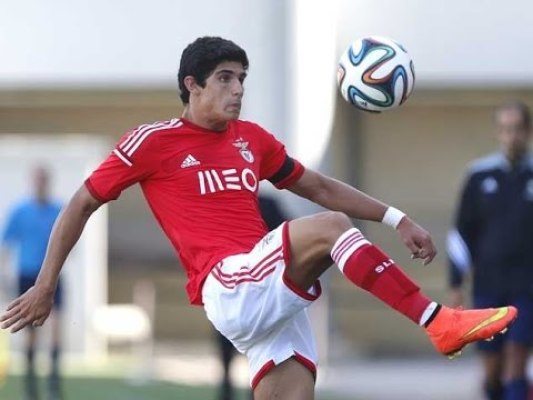 Portugalia: Benfica wciąż niepokonana Portugalia: Benfica wciąż niepokonana