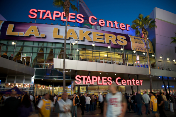 NBA: Lakers pokonali Suns, pierwsza wygrana Mavericks NBA: Lakers pokonali Suns, pierwsza wygrana Mavericks