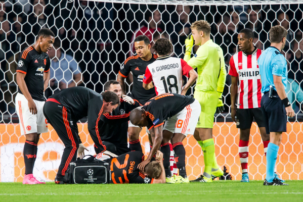 Shaw wykuruje się na mecz z Arsenalem Shaw wykuruje się na mecz z Arsenalem