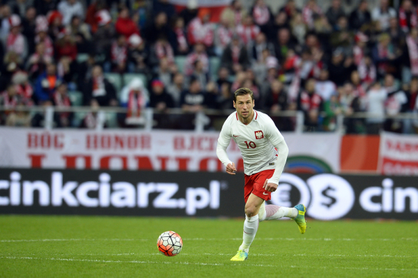 Krzynówek: Krychowiak powinien jak najszybciej zmienić klub Krzynówek: Krychowiak powinien jak najszybciej zmienić klub
