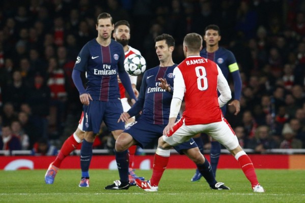 Trener PSG broni Krychowiaka: To świetny piłkarz, jest bardzo ważny w naszym zespole. Jestem przekonany, że będzie grał coraz lepiej Trener PSG broni Krychowiaka: To świetny piłkarz, jest bardzo ważny w naszym zespole. Jestem przekonany, że będzie grał coraz lepiej