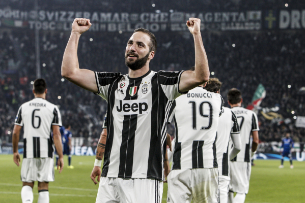 Juventus górą w derbach Turynu, dwa gole Higuaina Juventus górą w derbach Turynu, dwa gole Higuaina