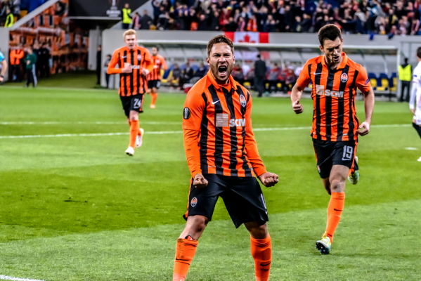 Siedem goli w szlagierze, Szachtar pokonał Dynamo w Kijowie Siedem goli w szlagierze, Szachtar pokonał Dynamo w Kijowie