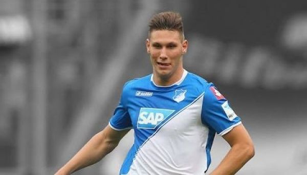 Bayern pokonał Chelsea w wyścigu po obrońcę? Bayern pokonał Chelsea w wyścigu po obrońcę?