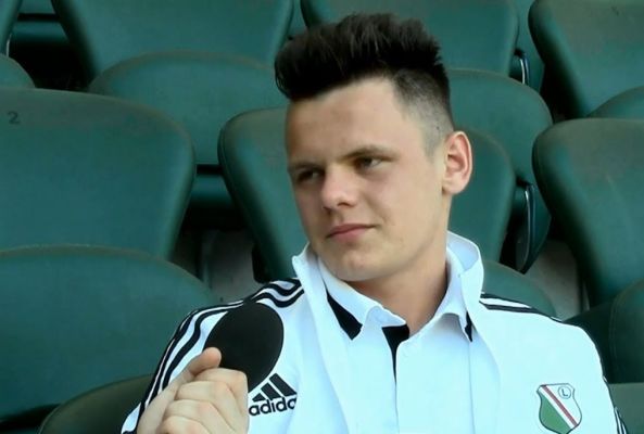 Kozak przedłużył umowę z Legią Warszawa Kozak przedłużył umowę z Legią Warszawa