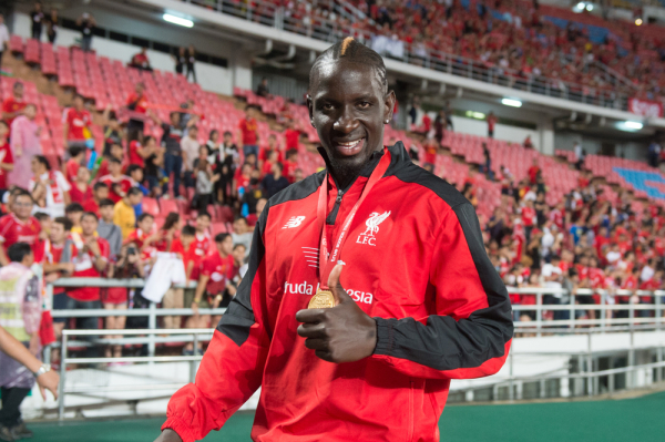 Sevilla zainteresowana obrońcą Liverpoolu Sevilla zainteresowana obrońcą Liverpoolu