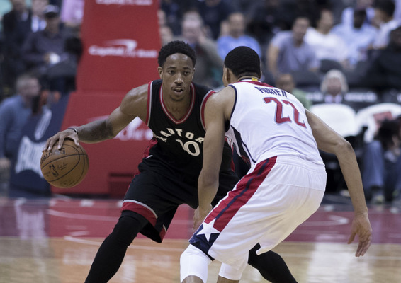 Czwarte z rzędu zwycięstwo Toronto Raptors Czwarte z rzędu zwycięstwo Toronto Raptors