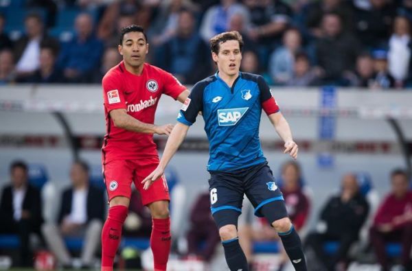 Dziesięć przypadków zakażenia koronawirusem w 1. i 2. Bundeslidze Dziesięć przypadków zakażenia koronawirusem w 1. i 2. Bundeslidze