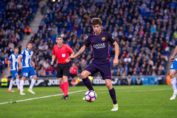 Ważna decyzja Barcelony. Gigantyczna klauzula w kontrakcie Sergiego Roberto Ważna decyzja Barcelony. Gigantyczna klauzula w kontrakcie Sergiego Roberto