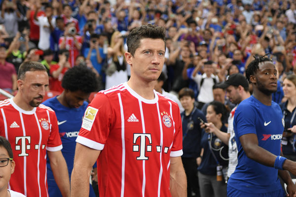 Lewandowski wśród kandydatów do Drużyny Roku UEFA 2018 Lewandowski wśród kandydatów do Drużyny Roku UEFA 2018