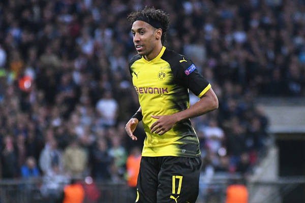 Transfer Aubameyanga coraz bliżej? Piłkarz miał już dogadać się z Arsenalem Transfer Aubameyanga coraz bliżej? Piłkarz miał już dogadać się z Arsenalem