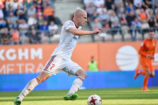 Kurzawa na ławce, zwycięstwo Lyonu z Amiens po pięknych bramkach Kurzawa na ławce, zwycięstwo Lyonu z Amiens po pięknych bramkach