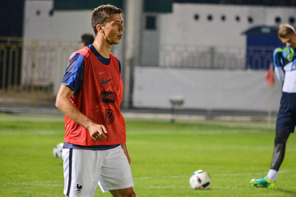 Lenglet jednak przedłuży kontrakt z Sevillą? Lenglet jednak przedłuży kontrakt z Sevillą?